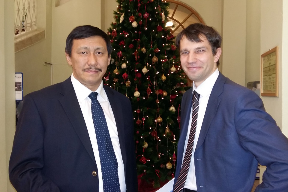 МРЦ и Академия госуправления Киргизии поделятся лучшими наработками