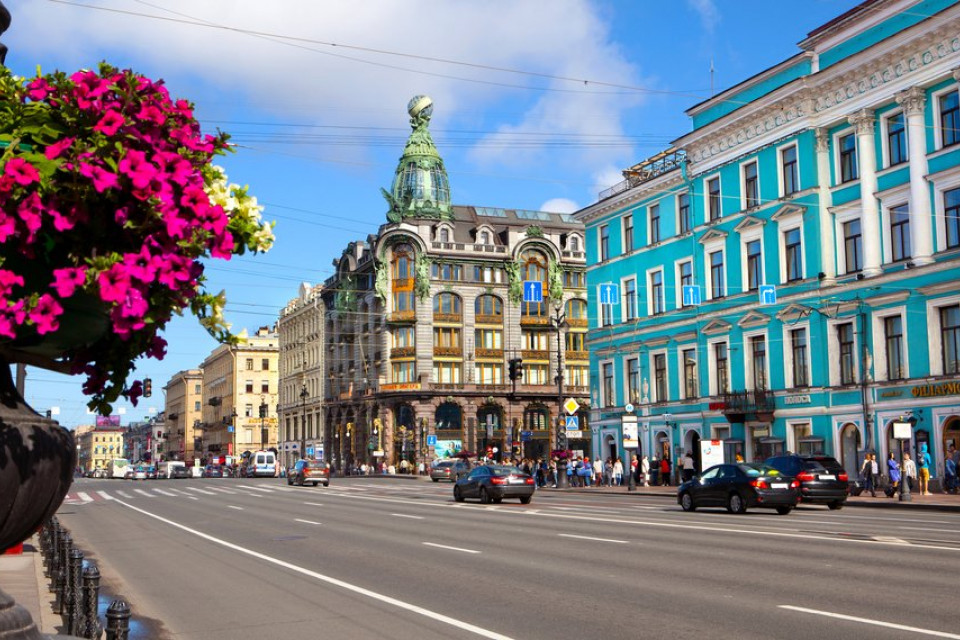 300-летие Невского проспекта: в Санкт-Петербурге выбирают логотип юбилея главной магистрали города