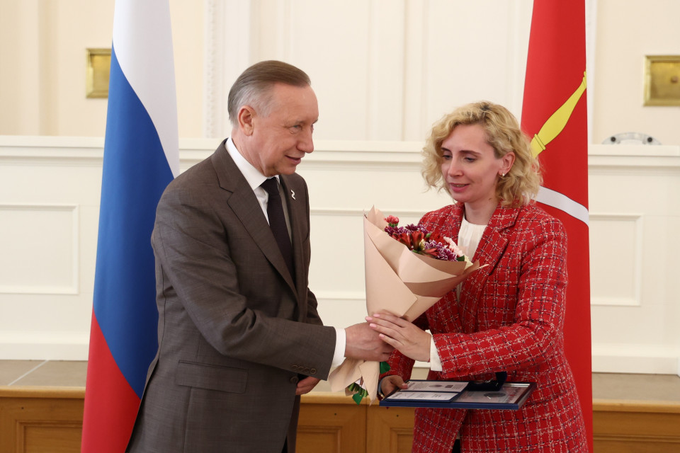 Директор МРЦ Эльвира Ребко награждена премией Правительства Санкт-Петербурга
